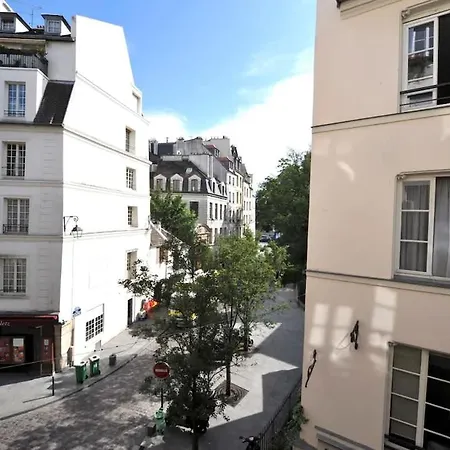 Charming Two Bedroom At Notre - Dame Appartamento
