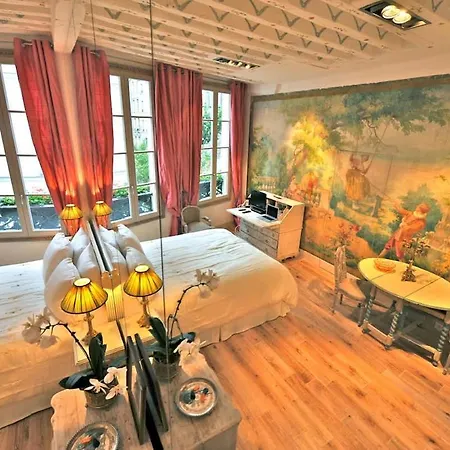 Charming Two Bedroom At Notre - Dame * Parigi