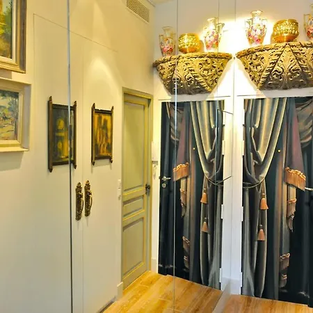 Charming Two Bedroom At Notre - Dame Paris